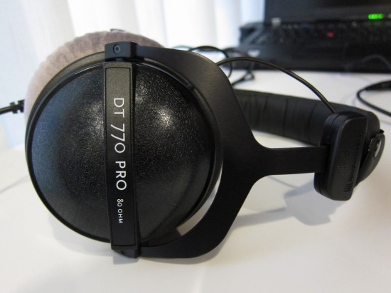 Beyerdynamic_DT_770_PRO_80_Ohm_-01[1]